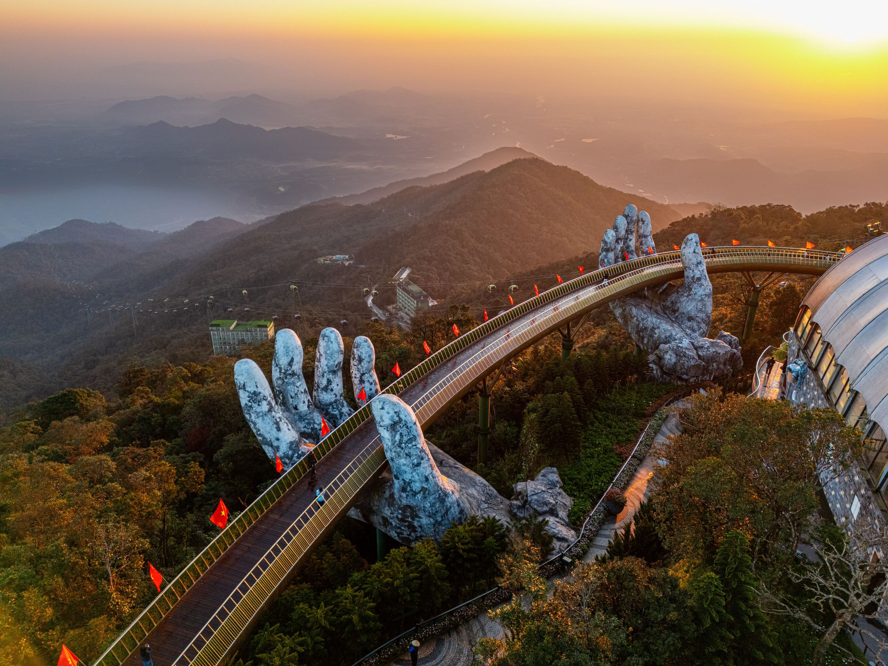 Ba Na Hills Tours - with Private Transfer and Lunch
